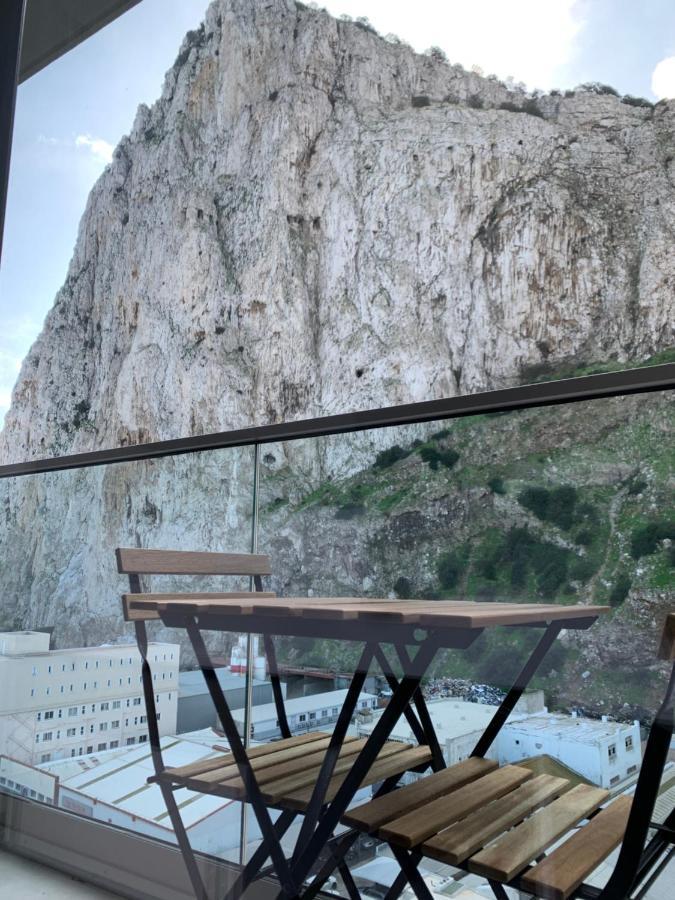 Cp High Floor Luxury Studio Gibraltar Ngoại thất bức ảnh